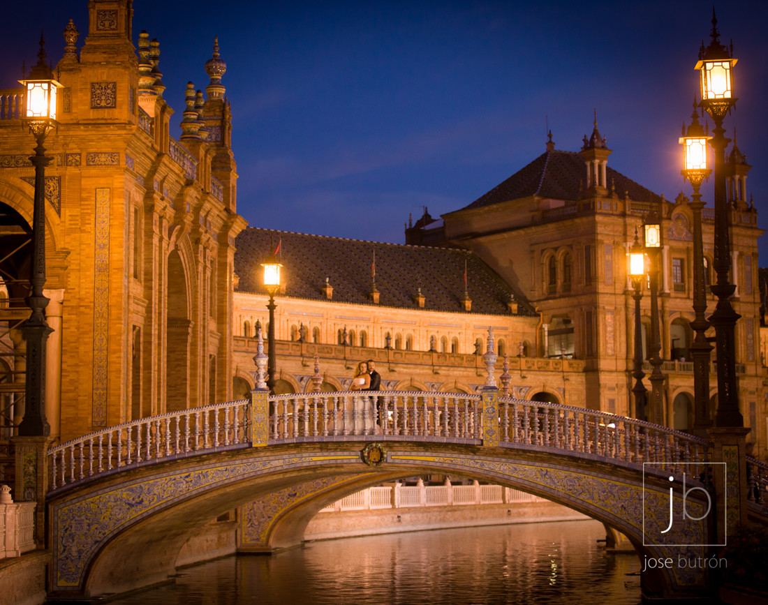 7405BODA DANI & LAURA
